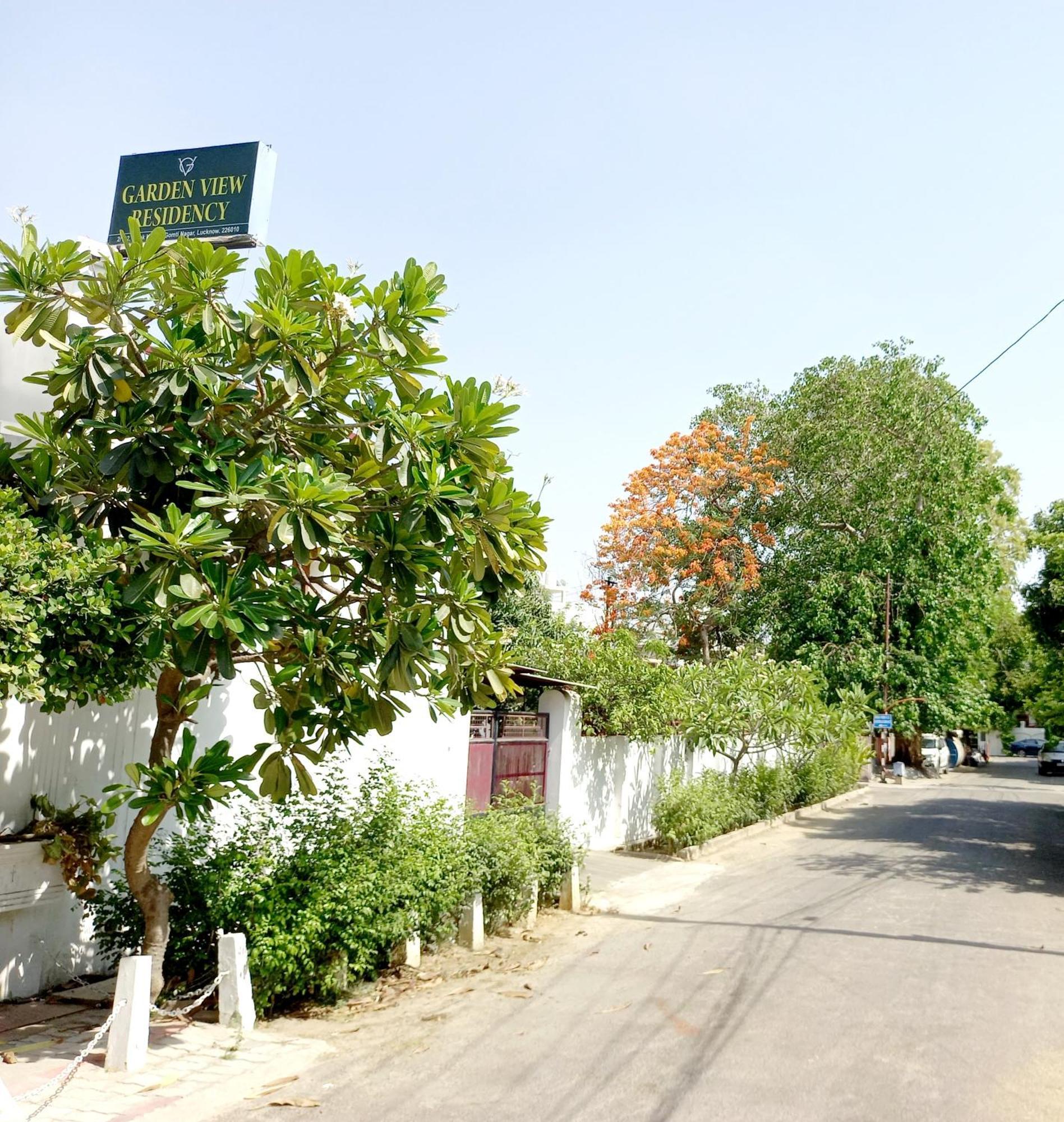 Garden View Residency Bed & Breakfast ลัคเนา ภายนอก รูปภาพ